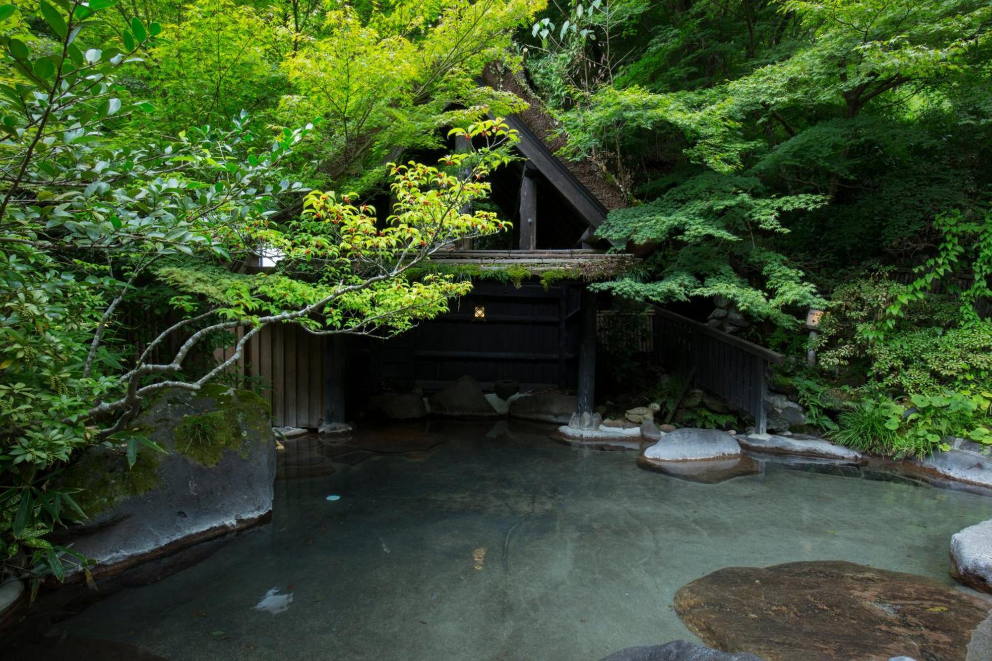 Kurokawa Onsen Oku no Yu Hotel Minamioguni Bagian luar foto