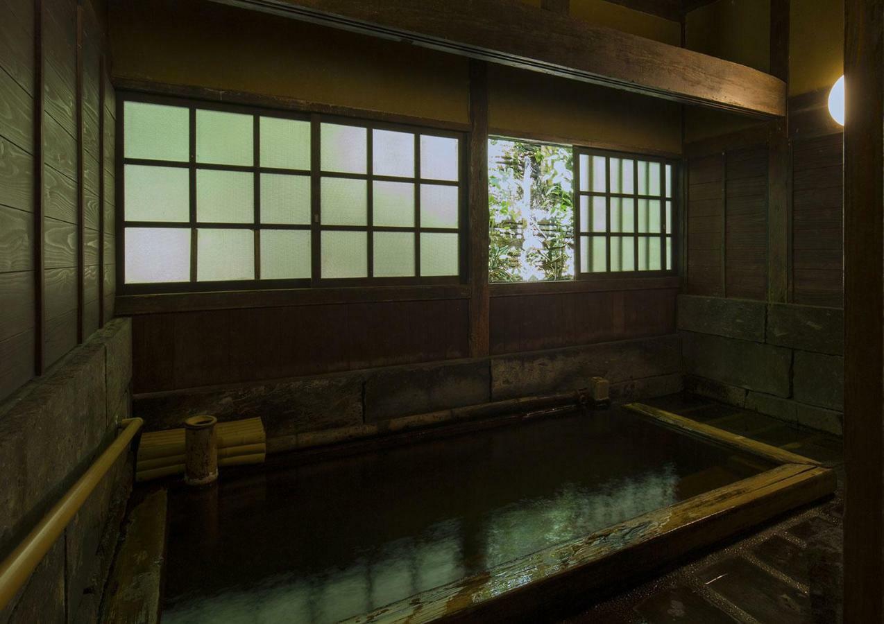 Kurokawa Onsen Oku no Yu Hotel Minamioguni Bagian luar foto