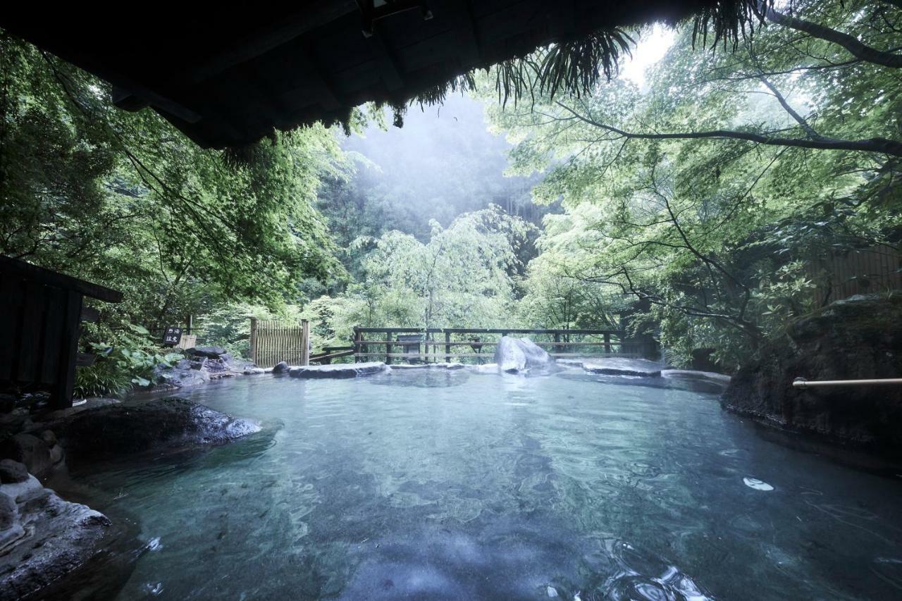Kurokawa Onsen Oku no Yu Hotel Minamioguni Bagian luar foto